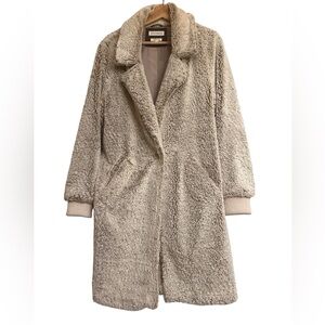 NATIVE YOUTH Boucle Teddy Bear Coat